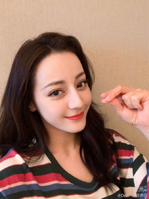 娱乐吃瓜酱自拍,揭秘明星幕后生活点滴 第1张 娱乐吃瓜酱自拍,揭秘明星幕后生活点滴 第1张