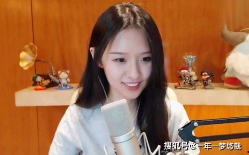 快手娱乐吃瓜主播是谁啊,揭秘网络红人的神秘面纱  第2张