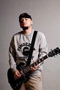 娱乐吃瓜鸭张震岳,娱乐吃瓜界的“鸭”界翘楚  第2张