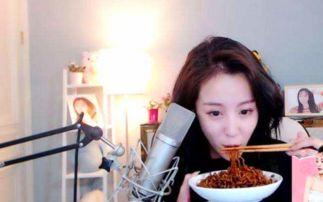 娱乐吃瓜酱失恋后遗症,揭秘娱乐圈背后的情感漩涡