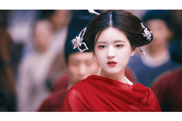 娱乐圈吃瓜爆料 赵露思,娱乐圈新晋小花,揭秘她的成长之路与绯闻风波 第3张 娱乐圈吃瓜爆料 赵露思,娱乐圈新晋小花,揭秘她的成长之路与绯闻风波 第3张