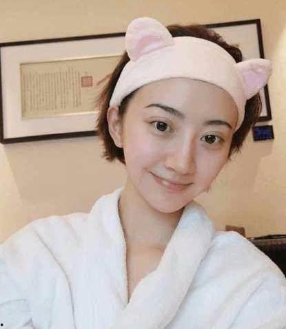 娱乐吃瓜景甜是谁啊,娱乐圈的“吃瓜”女神 第3张 娱乐吃瓜景甜是谁啊,娱乐圈的“吃瓜”女神 第3张